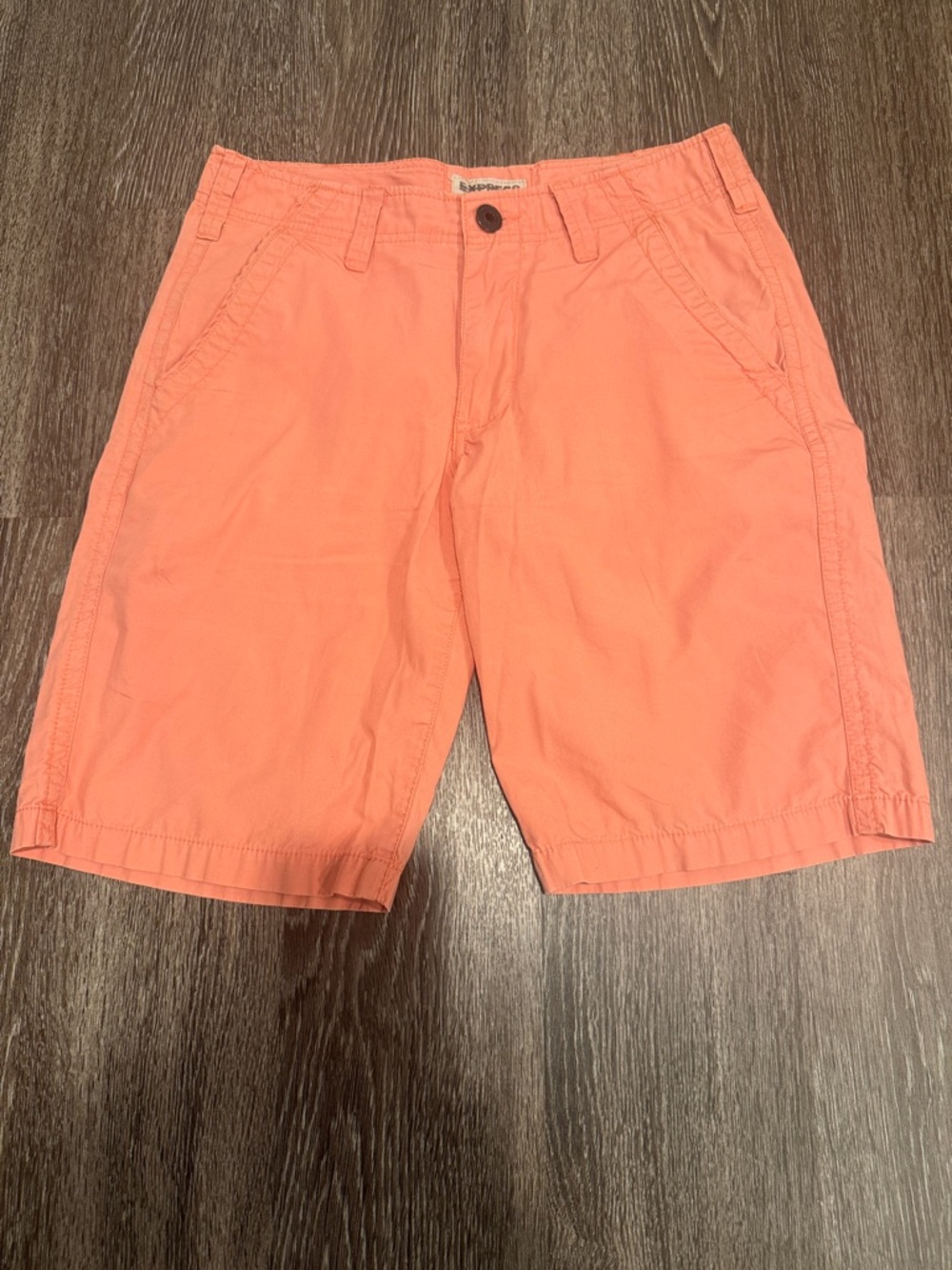 Express Men’s Flat Front Shorts in Coral Orange. Size - 28 inches